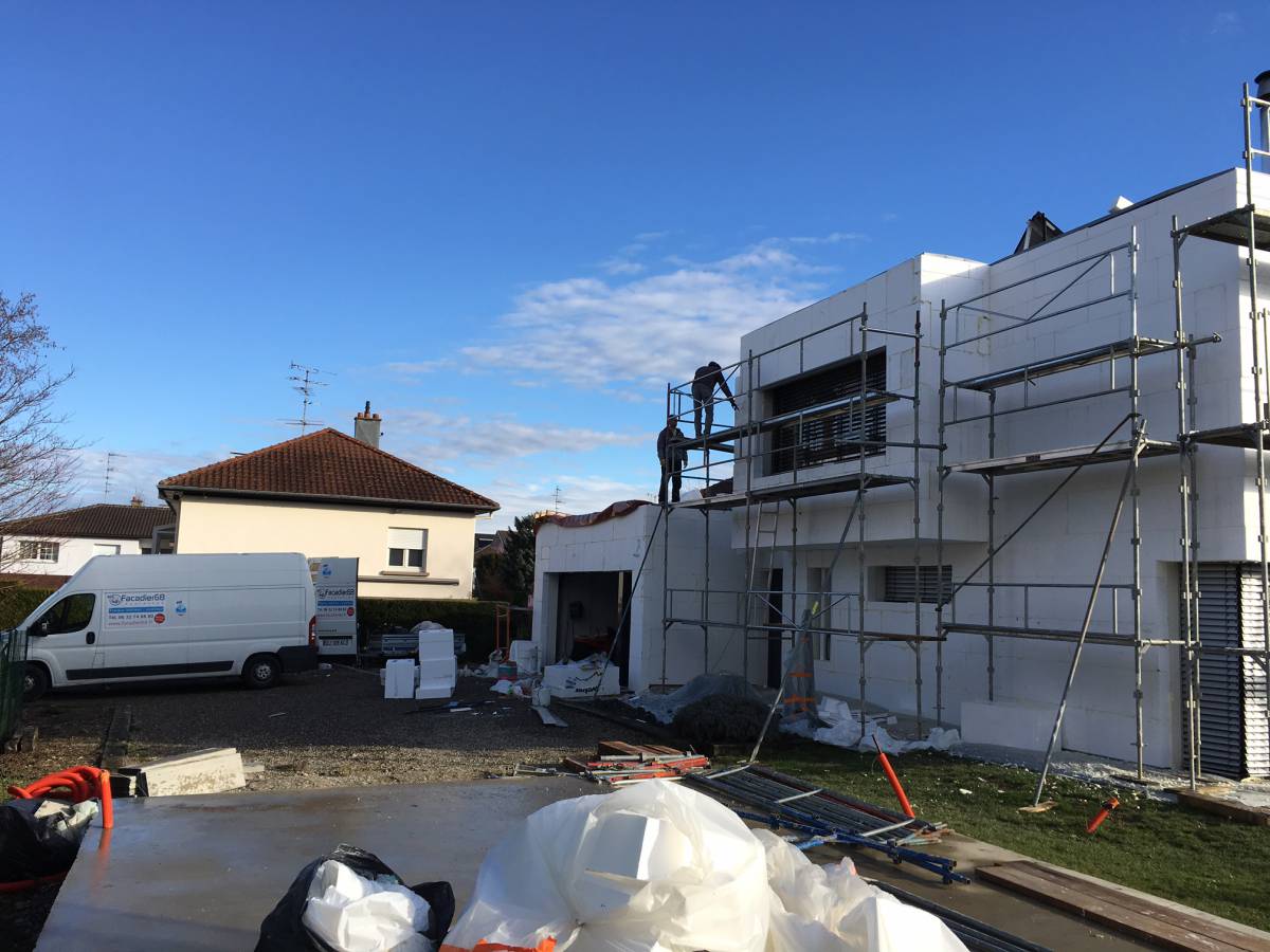 Façade : rénovation, isolation, ravalement, peinture, crépis Belfort 61