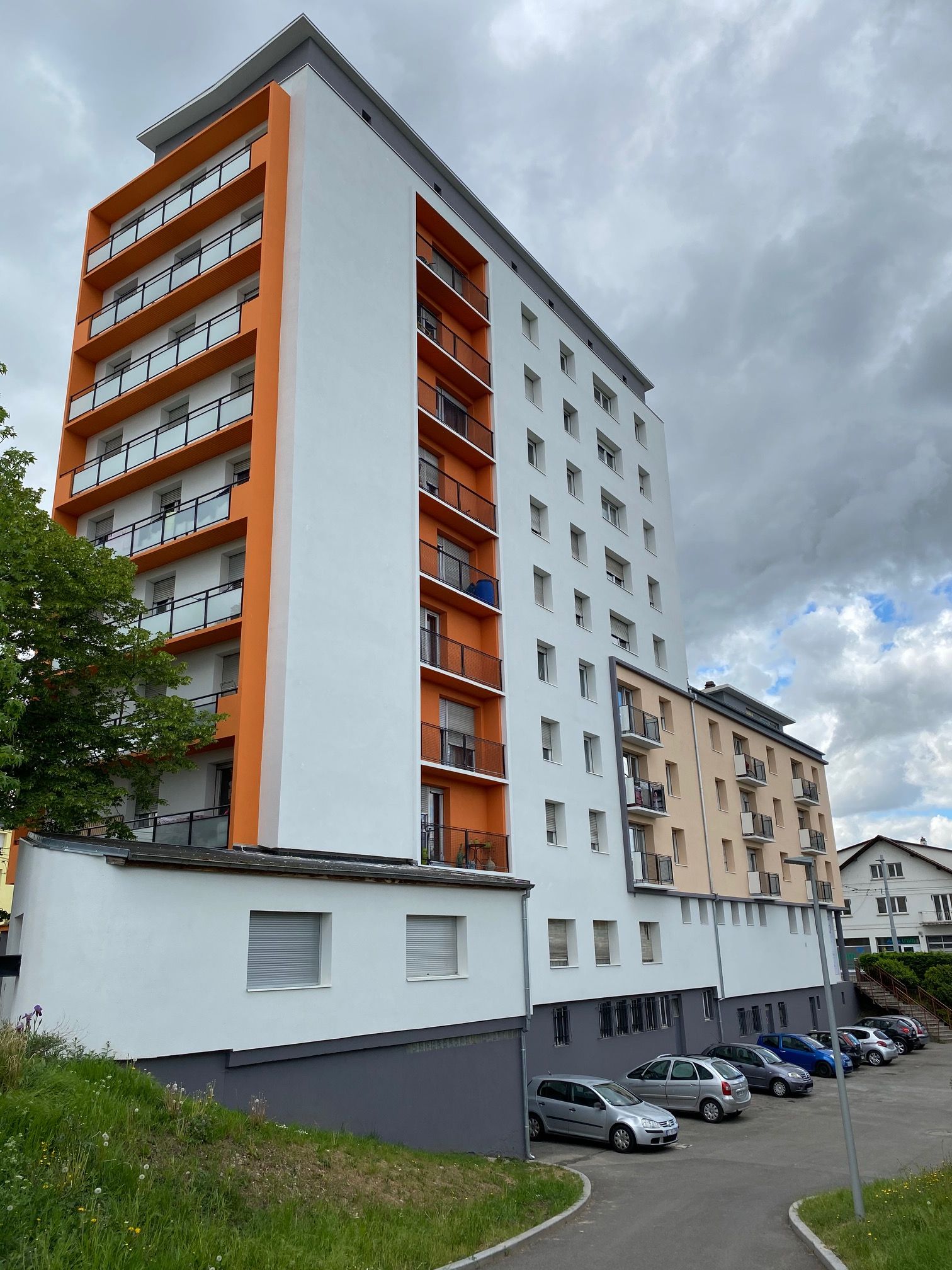 Pourquoi est-il essentiel de traiter les microfissures avant un ravalement de façade ? Riedisheim